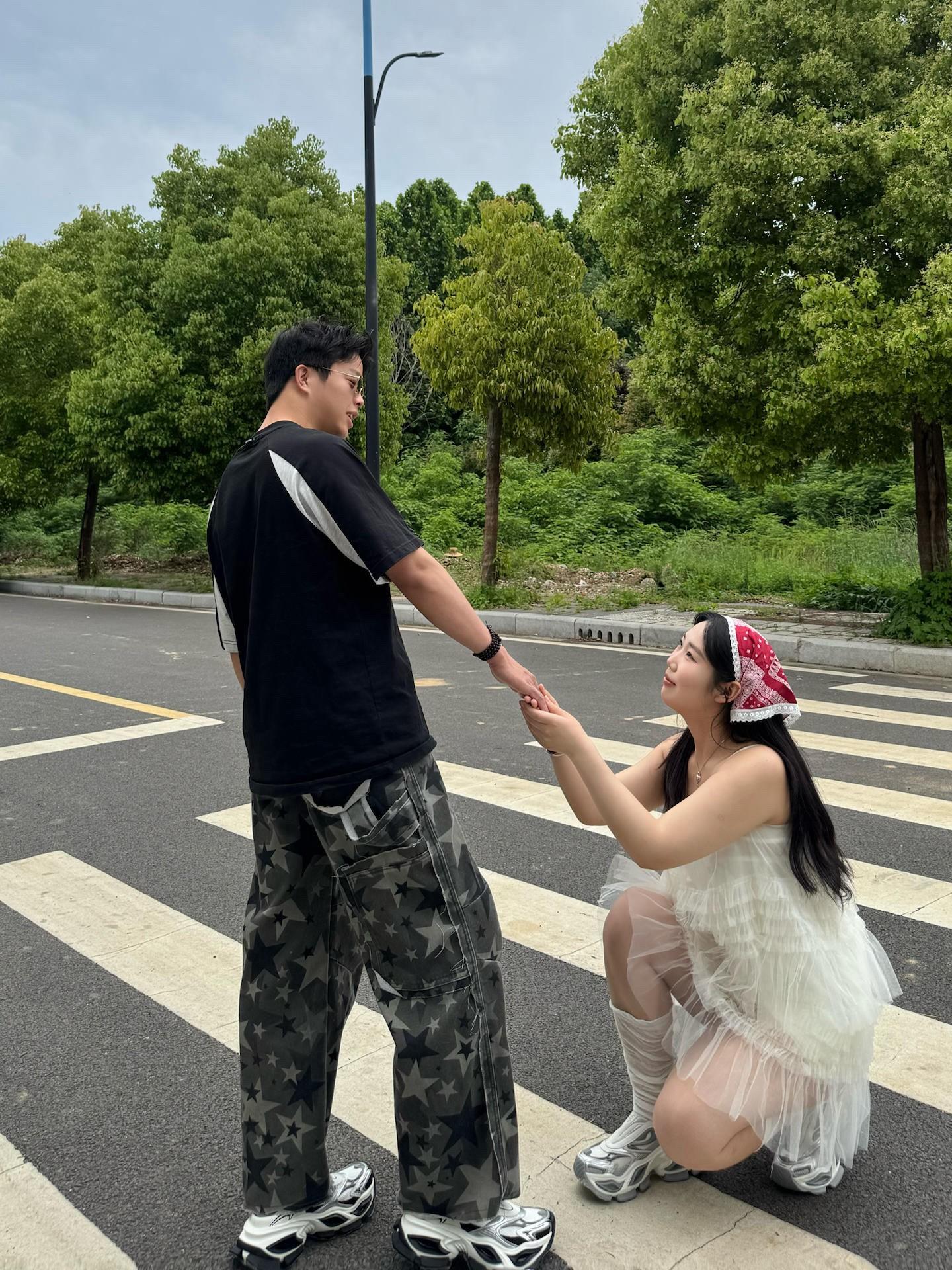 520约会必备!男女同款老爹鞋,CP感直接拉满
